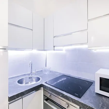 Easylife - Spacious On The First Floor In The Gae Aulenti Area *