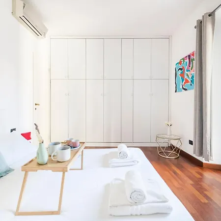 Apartment Easylife - Spacious On The First Floor In The Gae Aulenti Area